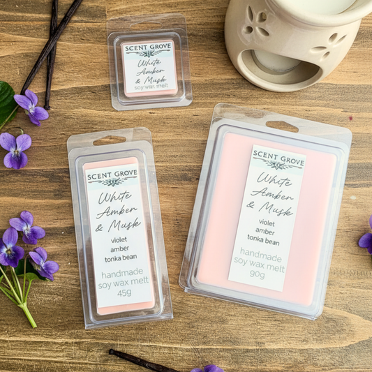 White Amber & Musk scented soy wax melt